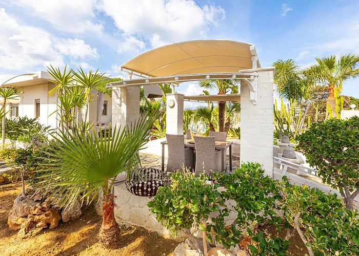 Renas Secret Garden House
